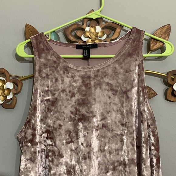 Forever 21 Light Pink Velvet Sleeveless Dress Size Medium - Picture 4 of 7